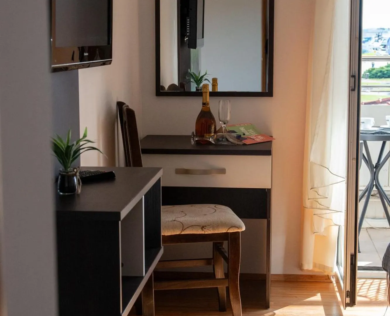 Guest House Maritimo Сукошан